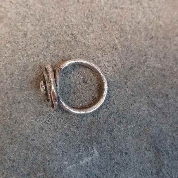 Handmade Sterling Silver ring - Picture 3 of 5